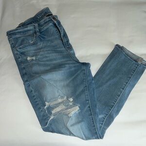 American Eagle distressed high rise jegging